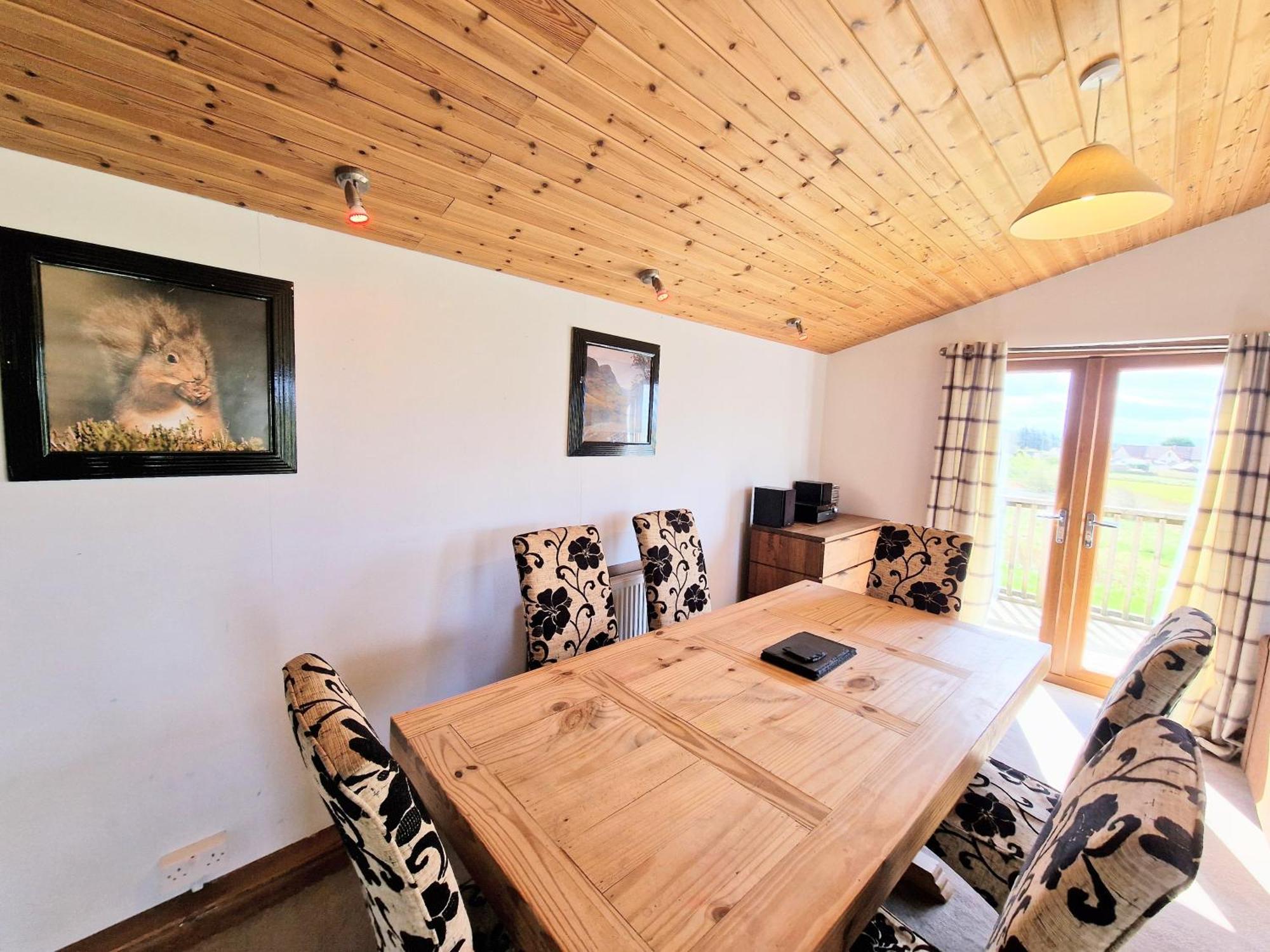 Villa Torridon 12 With Private Hot Tub - Fife - Loch Leven - Lomond Hills Kelty Esterno foto